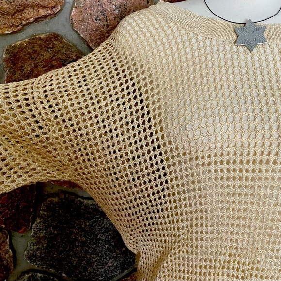 Pretty gold tone loose knit sweater - Picture 5 of 7